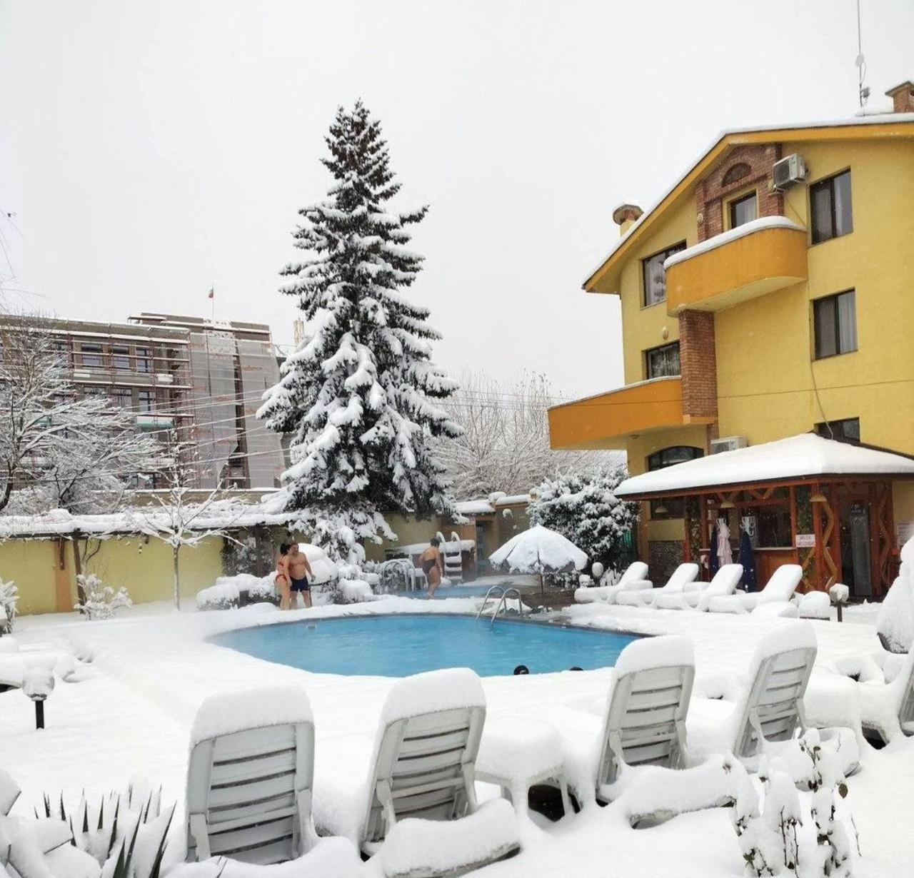 ולינגראד Family Hotel IV מראה חיצוני תמונה
