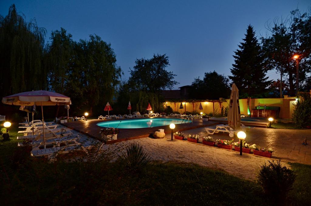 ולינגראד Family Hotel IV מראה חיצוני תמונה