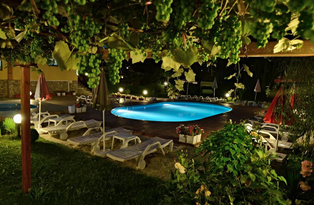 ולינגראד Family Hotel IV מראה חיצוני תמונה
